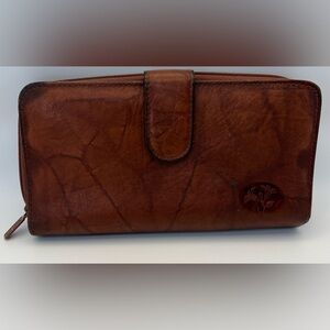 Buxton Rich Brown Leather Wallet